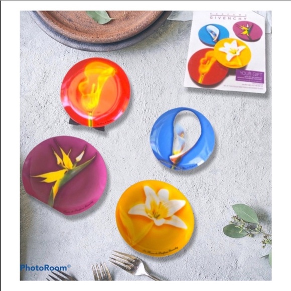 🌸HP🌸 5 ⭐️ Rated NWT Givenchy Dessert Plates - Picture 7 of 7